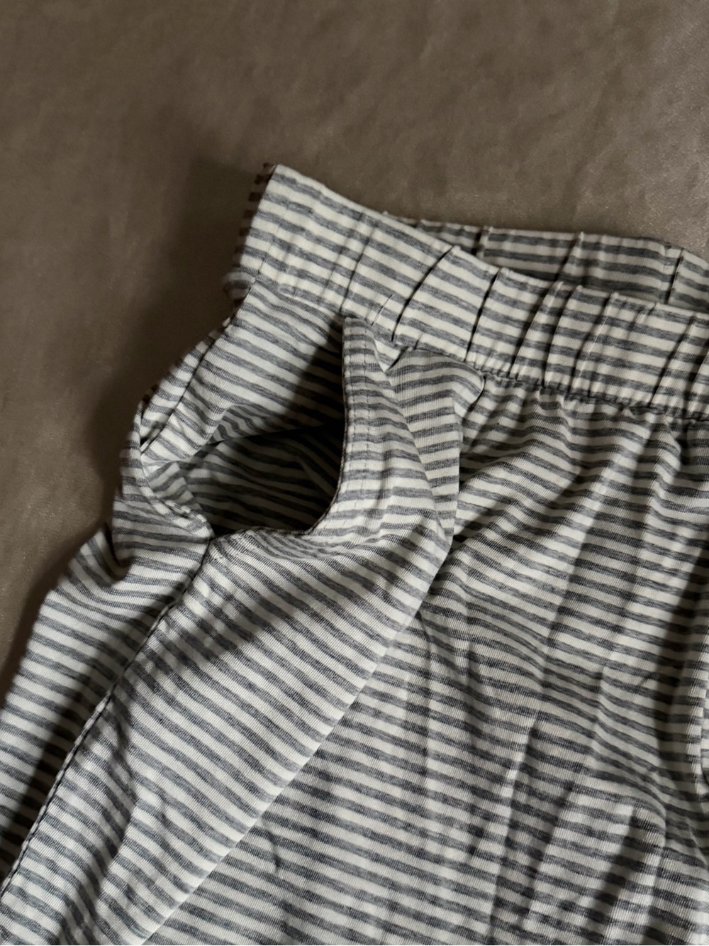 AnyBody Gray/White Striped Knit Jogger Pajama Pants Pockets Logo Size S - Picture 3 of 8